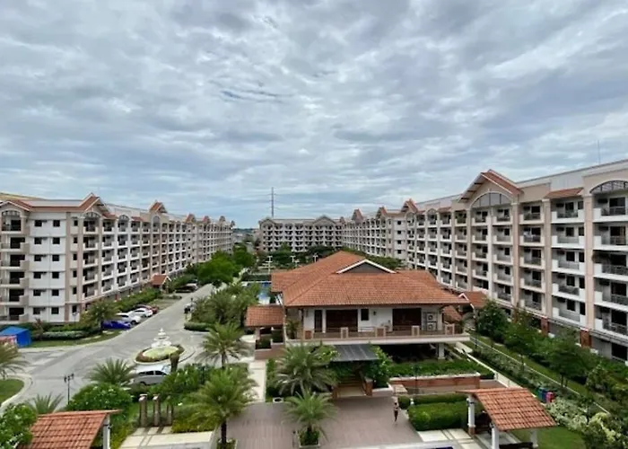 Ivory Tower's Aparthotel