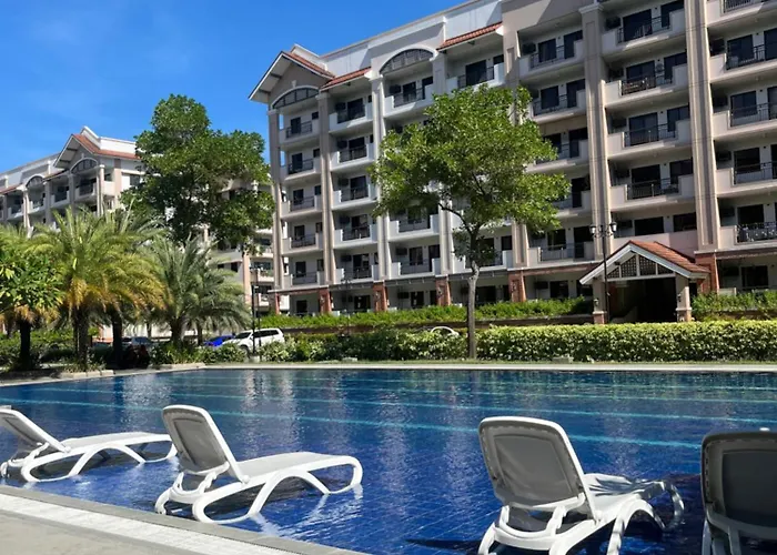 Ivory Tower's Aparthotel *